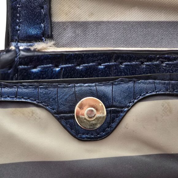 Kate Landry Blue Croc Embossed Cross Body Clutch Shoulder Bag Purse with Charms - Picture 6 of 8